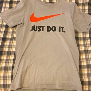 Nike tee shirt